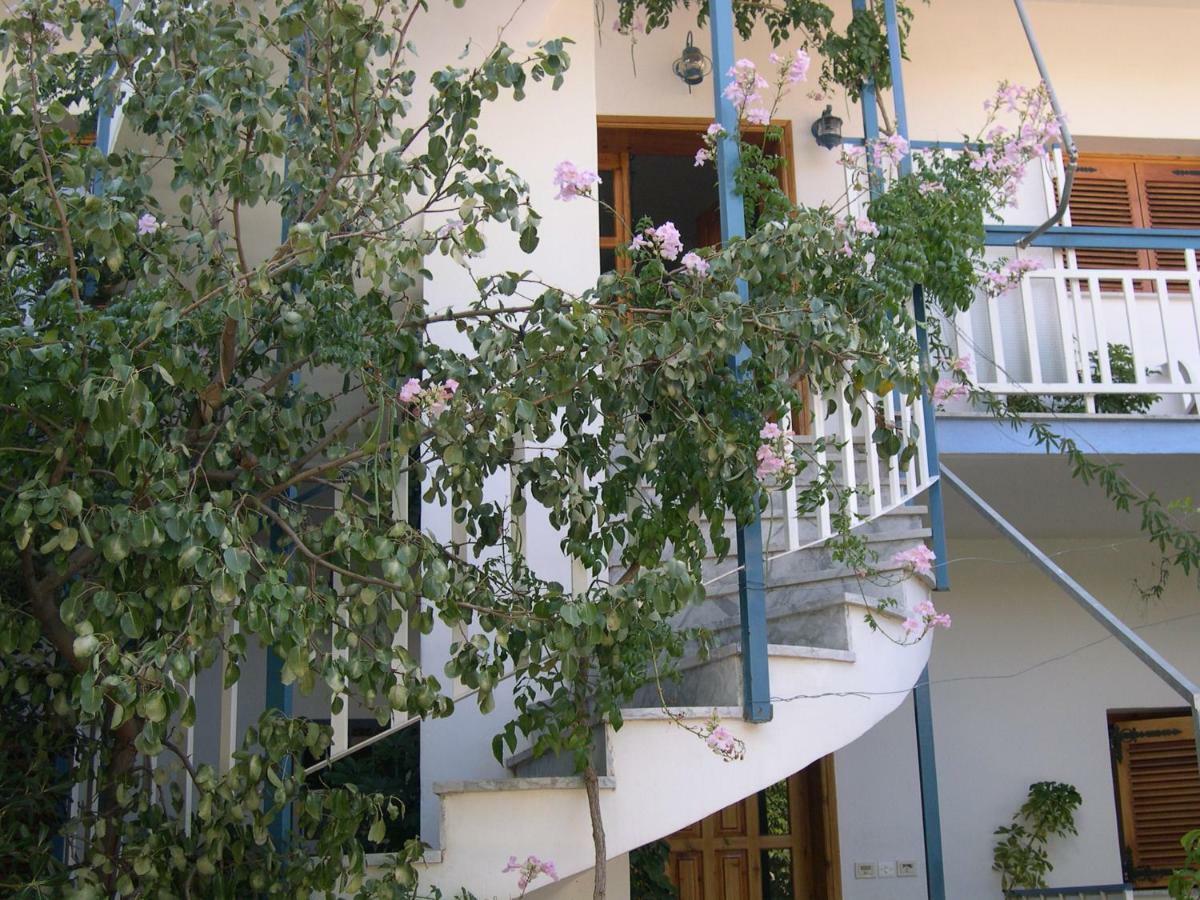 Seaview- 2 Space - Selfcatering Apartment - Helen No 3 Хіропігадо Екстер'єр фото